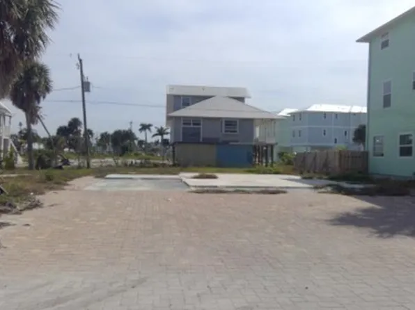 110 Washington Ave, Fort Myers Beach, FL 33931