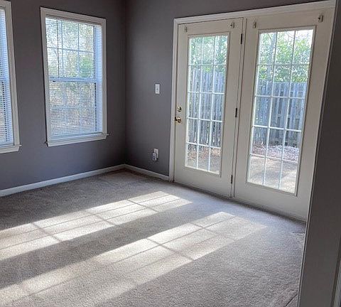 3rd image of 117 Cedar Glen Ln