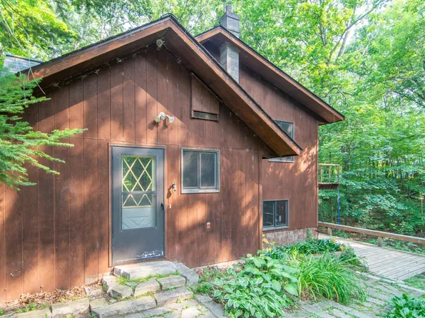 10799 Black Bear Rd, Brainerd, MN 56401