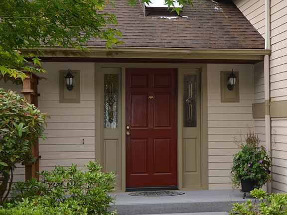 2nd image of 3945 NE 186th St