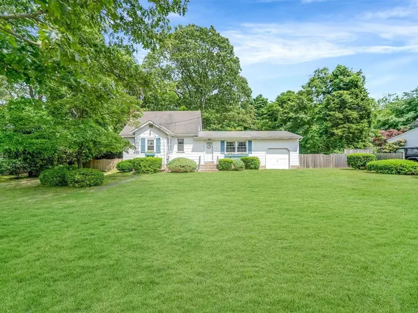 67 Holbrook Road, Centereach, NY 11720