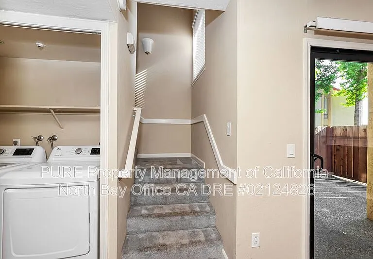 42 Redwood Ct — Photo 9