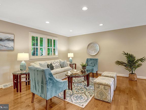 4th image of 2503 Bright Wood Dr