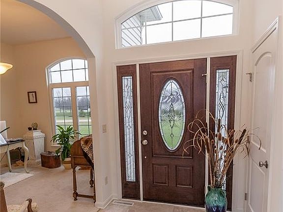 3rd image of 13580 Willow Creek Ln