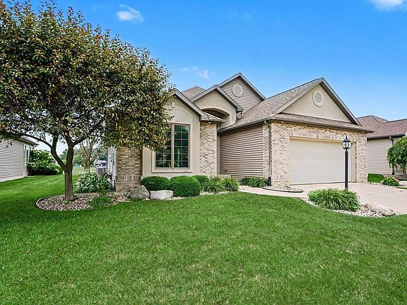 3rd image of 3972 Doral Ln