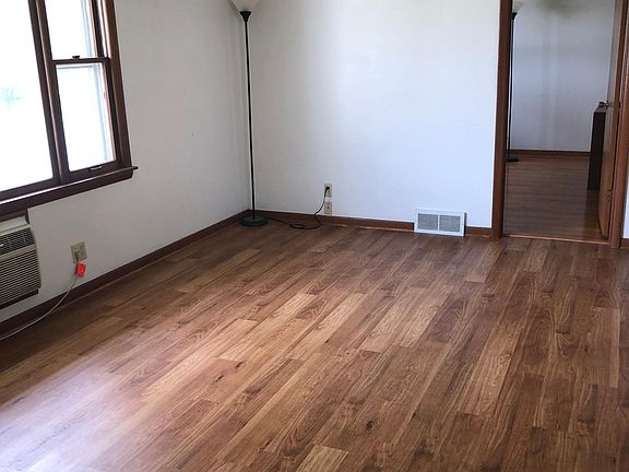3rd image of 1212 Lexington Way APT 4