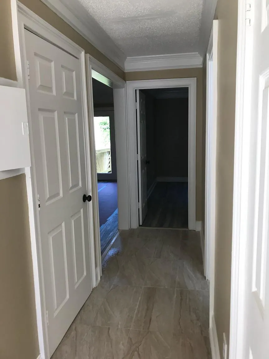 1048 Falling Water Dr SE — Photo 2