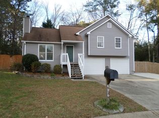 4676 Emerald Willow Dr, Acworth, GA 30101