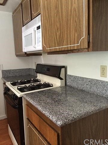 1st image of 149 W 6th St APT 40