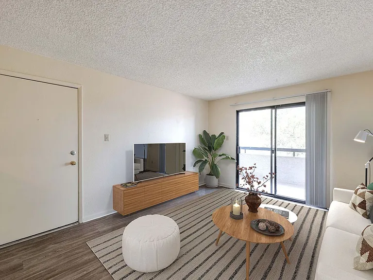 Hidden Cove Apartments — Photo 34