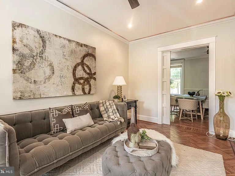 715 Quincy St NW #1 — Photo 6