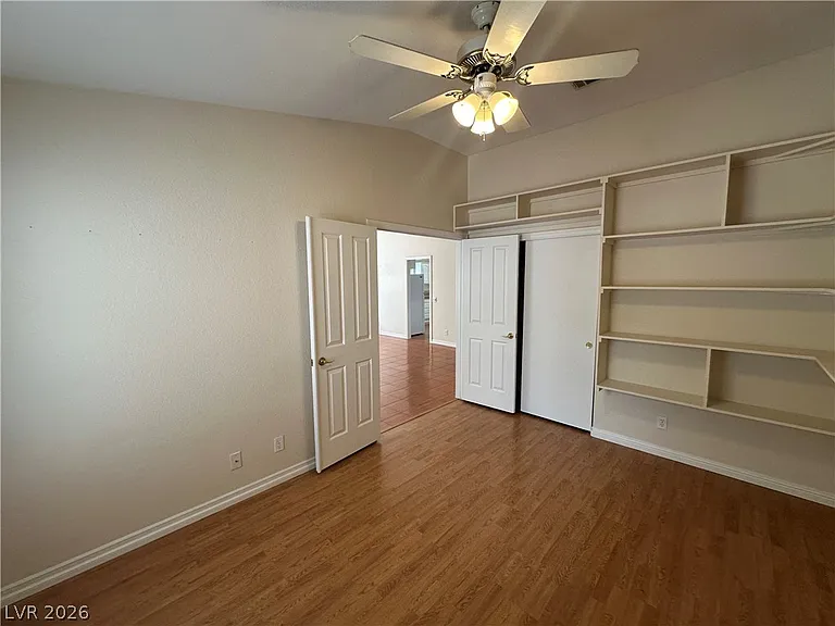 2109 Cedar Hills St — Photo 5
