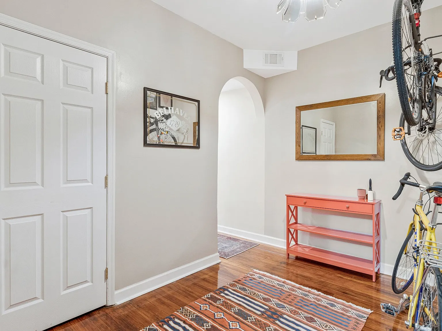 2 bed, 1058 sqft, $2,995 — Photo 4
