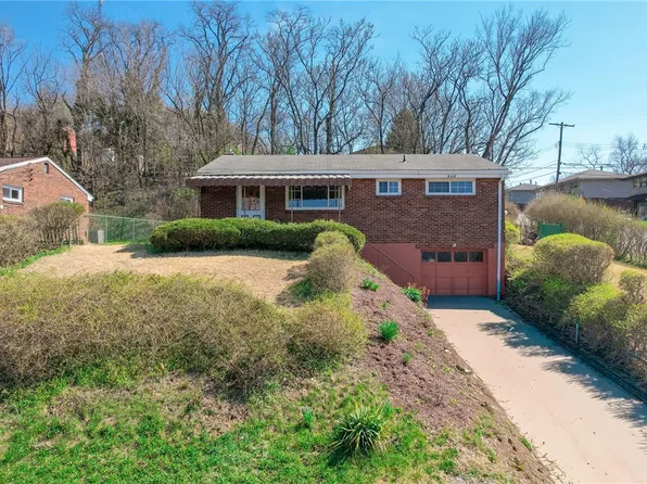 520 Grant Ave, Baden, PA 15005