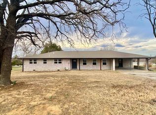425 4th St, Velma, OK 73491