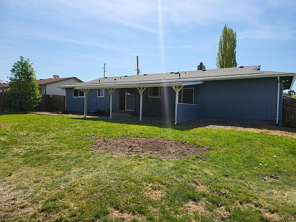 2nd image of 2111 E Viewmont Dr