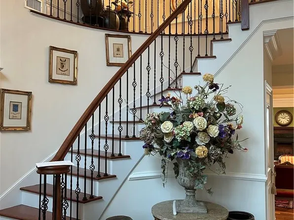 2 East Court, Pomona, NY 10970