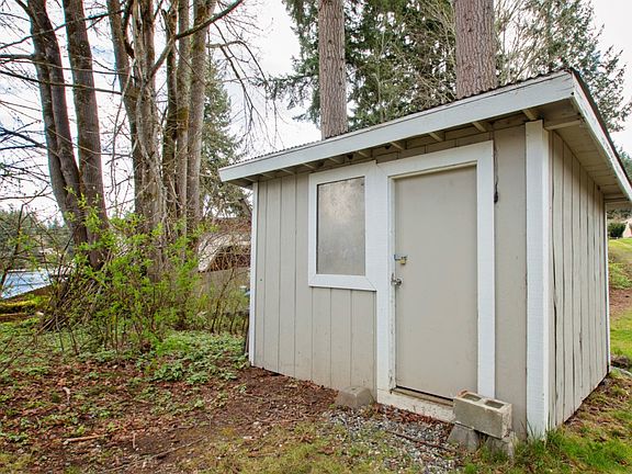 3rd image of 10132 Sitkum Dr SE