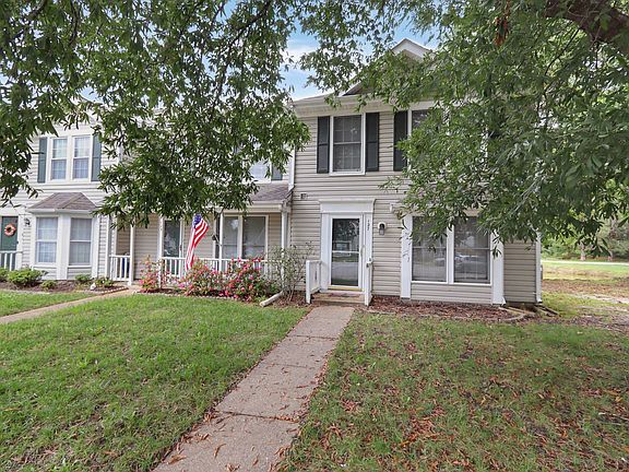 2nd image of 127 Sterling Ct