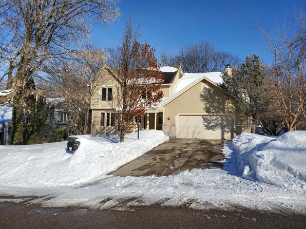 430 Zinnia Ln N