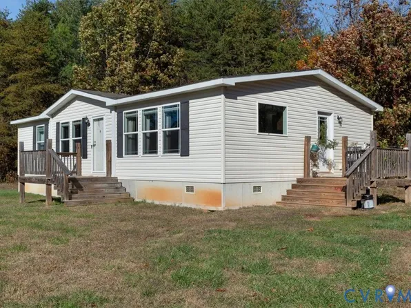 1206 Chopping Rd, Mineral, VA 23117