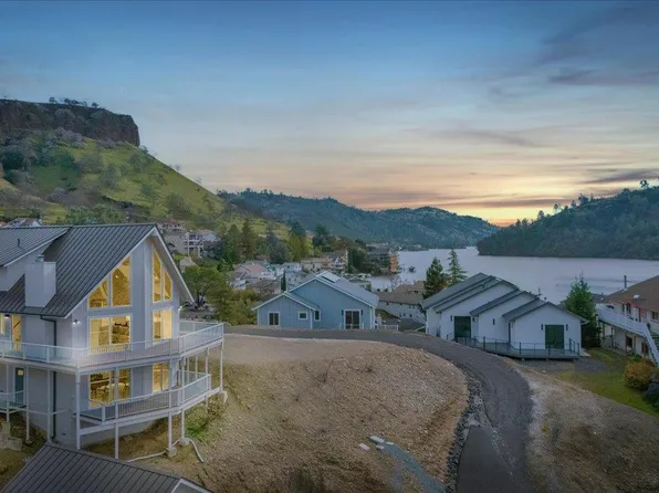 935 Foothill Rd, Copperopolis, CA 95228