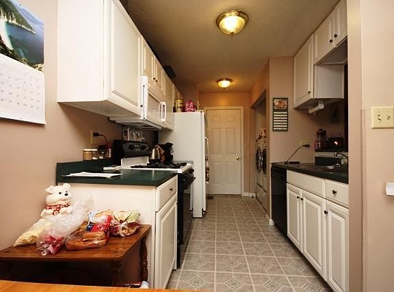5th image of 679 W Arielle Ct