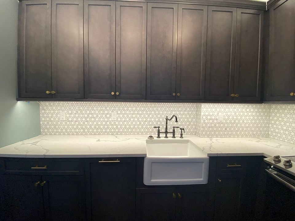 1st image of 61 Metropolitan Ave #501L