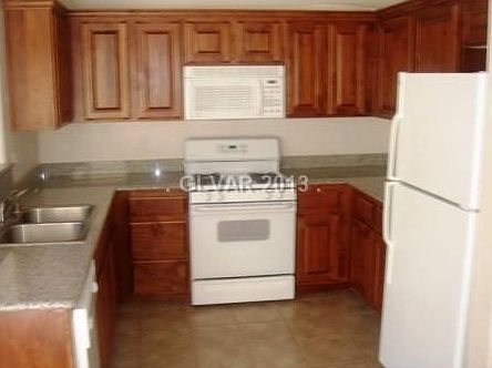 3rd image of 1118 Claire Rose Ave