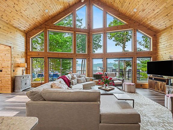 3rd image of 7765 Bayview Shore Dr