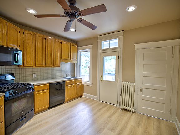 5th image of 608 E 33rd St