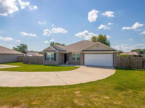 4th image of 117 James Dr