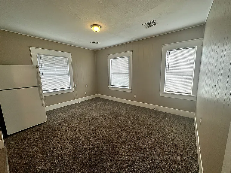 1 bed, 650 sqft, $800 — Photo 2