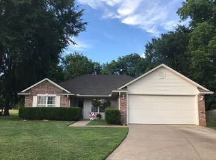 502 Nikolas St, Lavaca, AR 72941