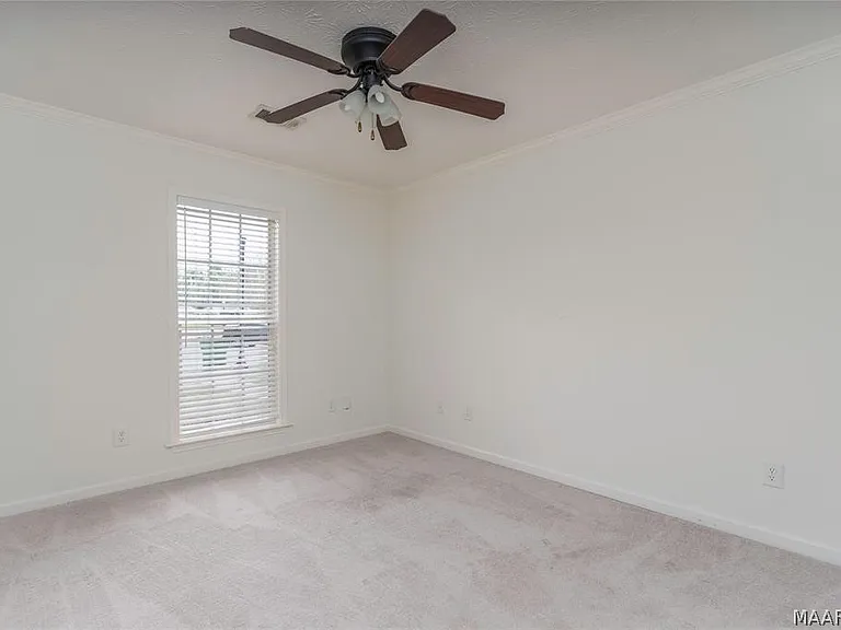 8725 Lindsey Ln — Photo 21