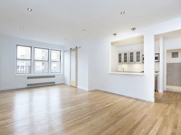 79-10 34th Ave #6L, Jackson Heights, NY 11372