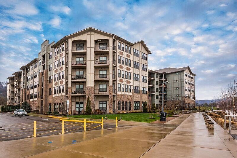 1st image of 445 W Blount Ave APT 417