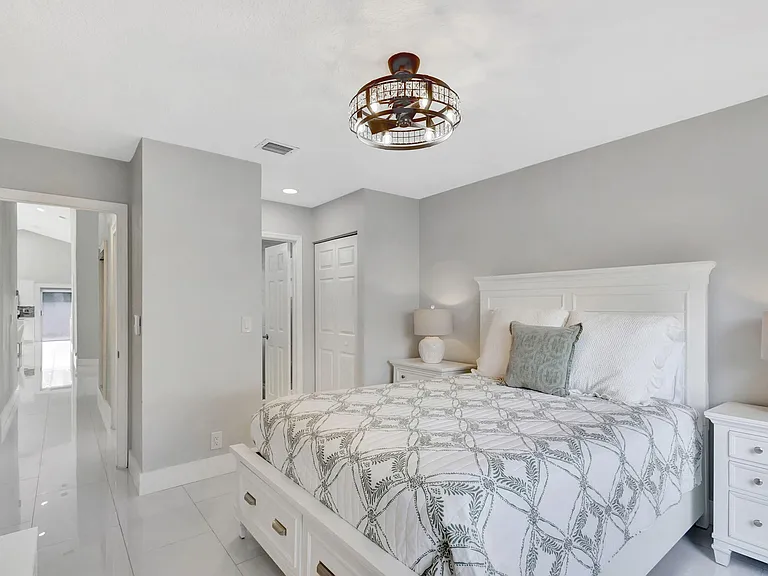 7 Wyndham Ln — Photo 34