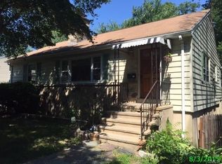 190 Pierce Pl, Bridgeport, CT 06604