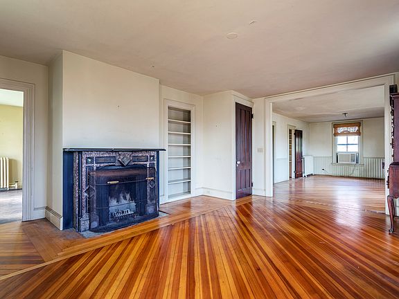 10/10a New Preston Hill Road