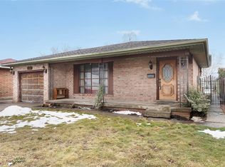 9495 Beachdale Rd, Windsor, ON N8R1S4