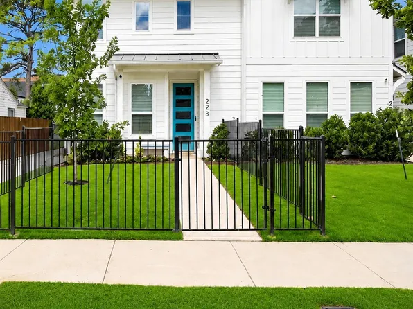 228 Sunset Ln, Fort Worth, TX 76114