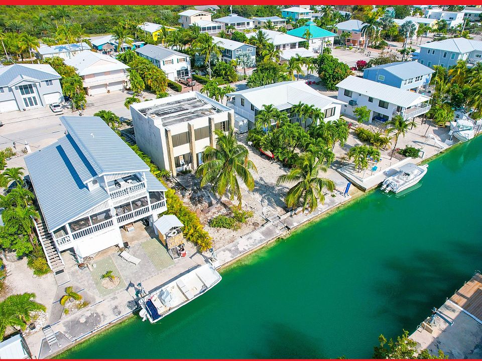 1st image of 930 Caribbean Dr E