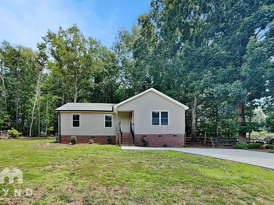 214 Aspen Dr