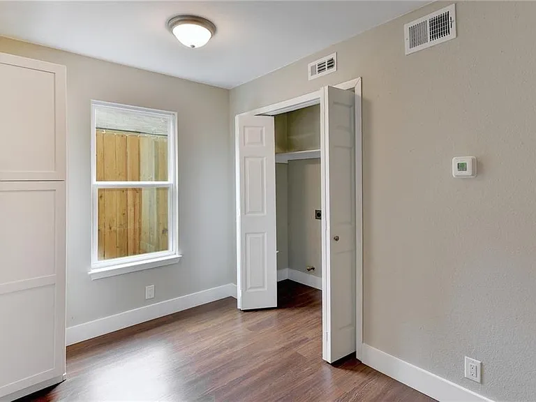 7504 Carver Ave #A — Photo 8