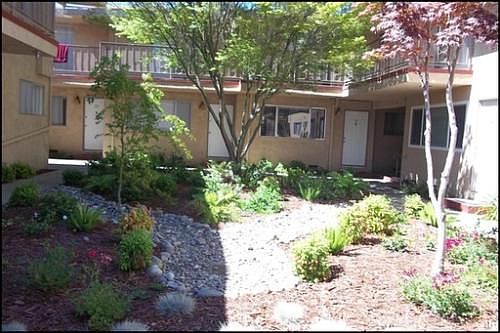 3rd image of 5989 Lake Crest Way APT 27