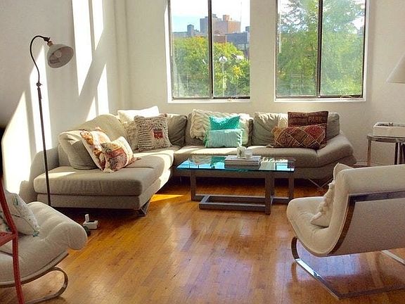 3rd image of 421 Hudson St APT 309