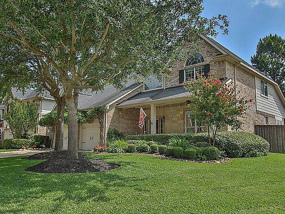 2nd image of 15802 Cypress Hall Dr