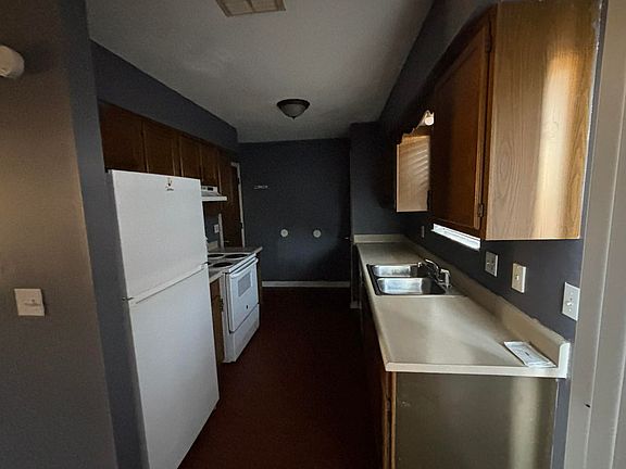 4th image of 3811 NW Archer St APT 102