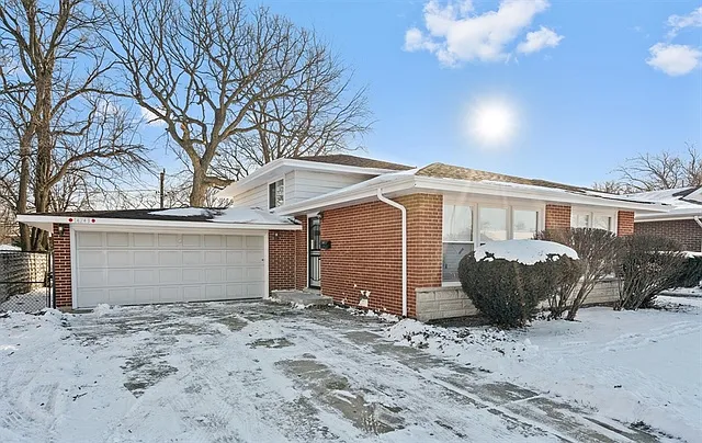 14243 Cottage Grove Ave photo 1